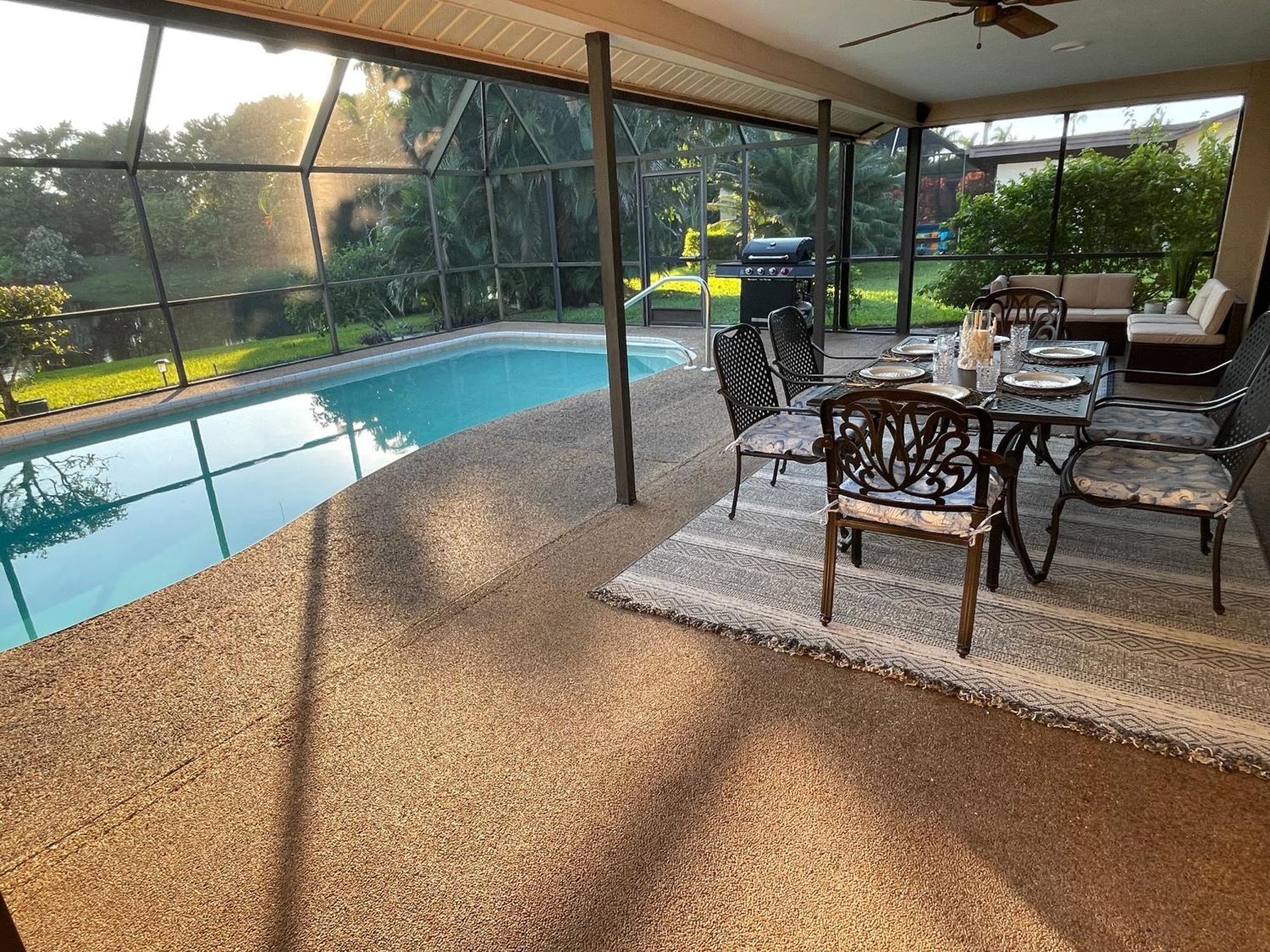 Pool Home With A New Sparkling Pool, Close To Beach, Lovely Lake View North Naples Extérieur photo