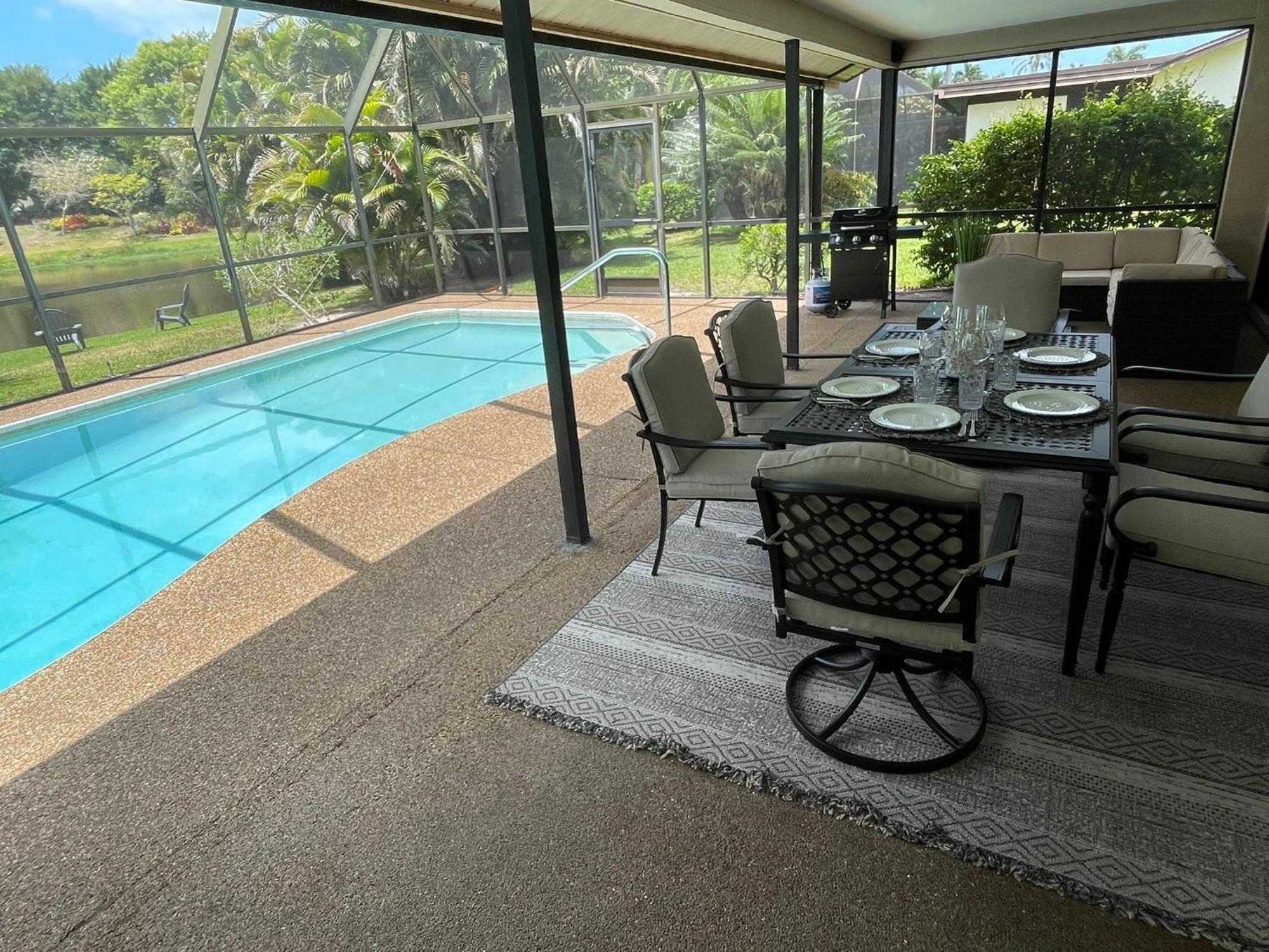 Pool Home With A New Sparkling Pool, Close To Beach, Lovely Lake View North Naples Extérieur photo